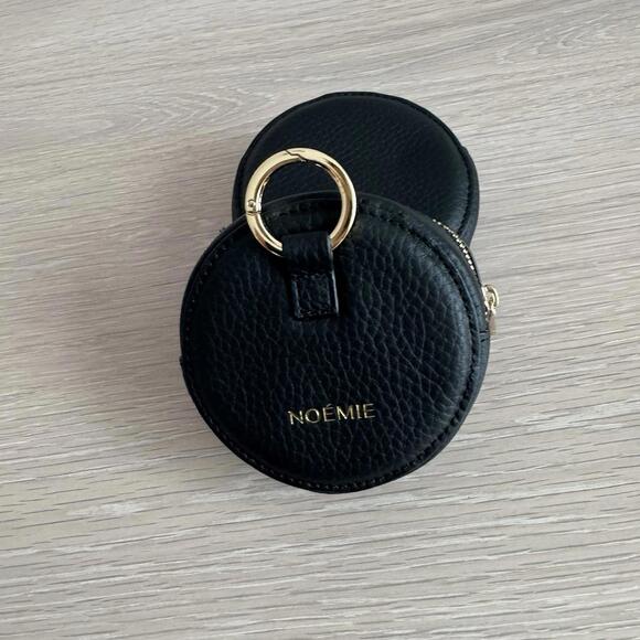 Pair of Noemie Brentwood Leather Accessory Cases (Jewelry Pouches) Black - Picture 2 of 5